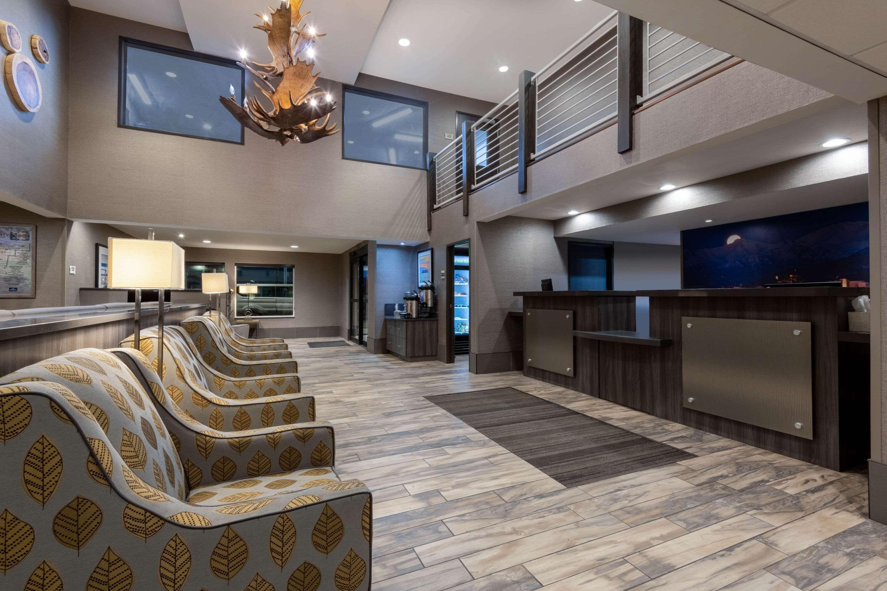 La Quinta By Wyndham Anchorage Airport Hotel Exterior foto