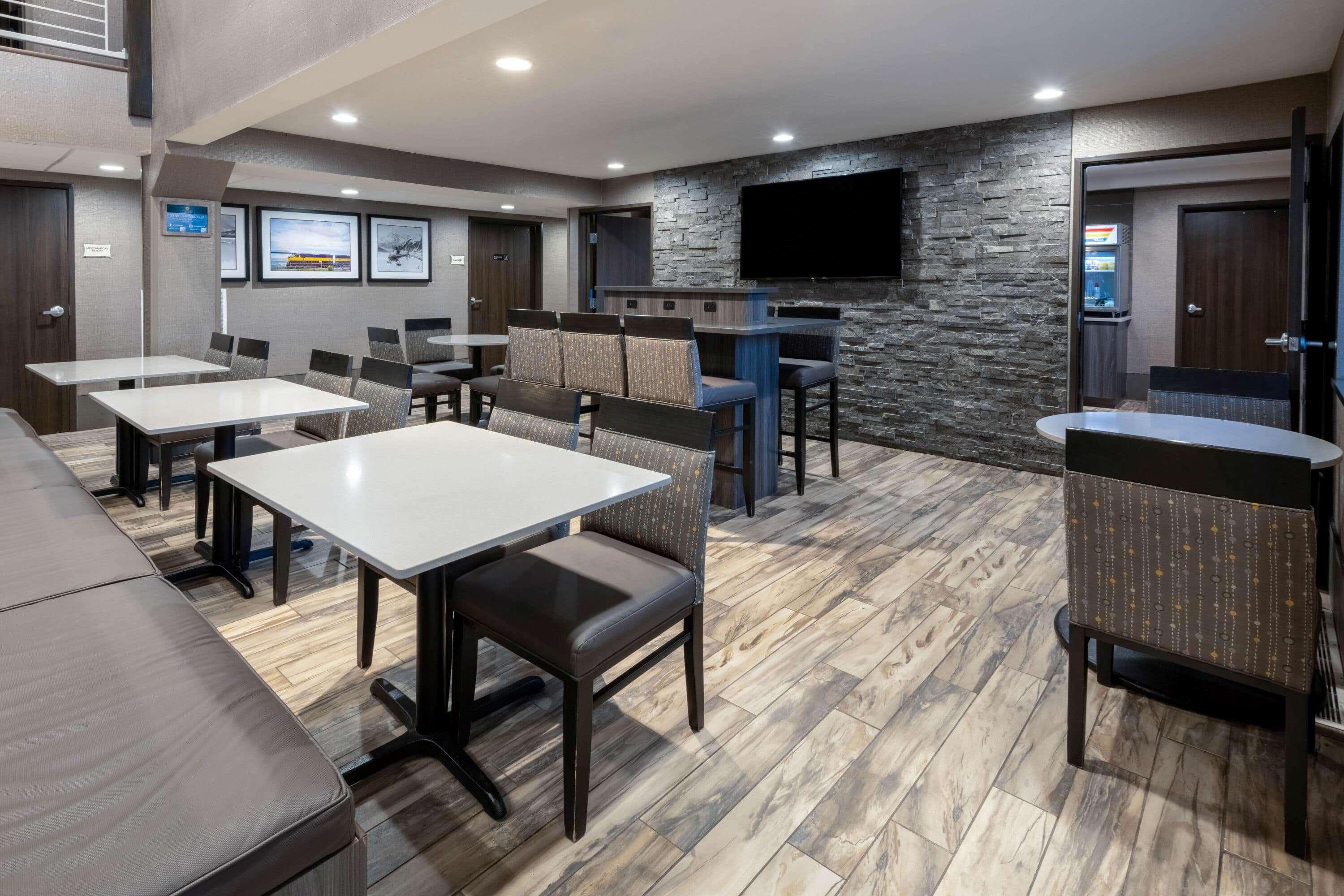 La Quinta By Wyndham Anchorage Airport Hotel Exterior foto
